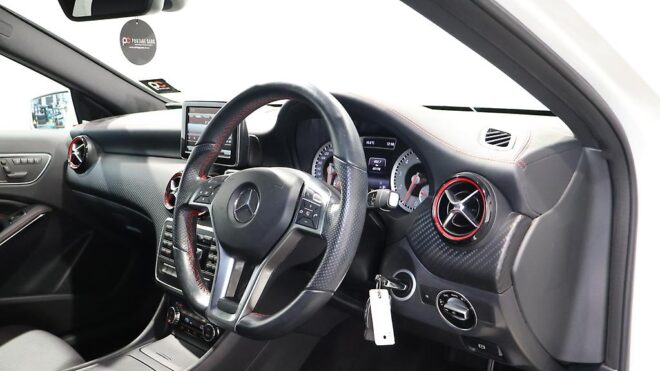 2013 Mercedes-benz A 250 A250 SPORT image 305895