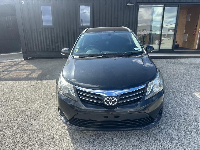 2012 Toyota Avensis Wagon Xi/ Paddle Shift/ Steering Wheel Controls image 285209