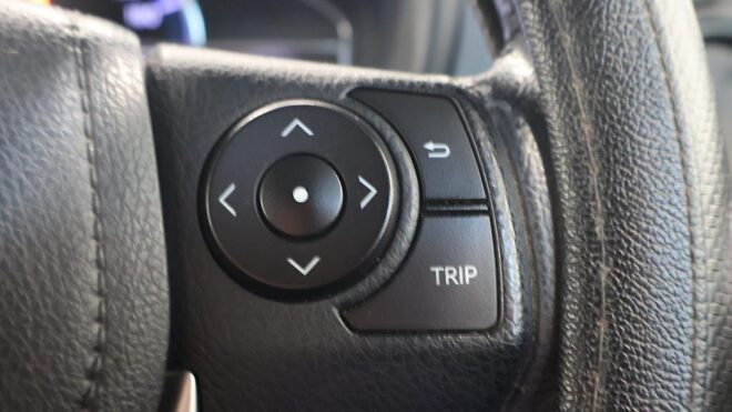 2013 Toyota Corolla Fielder Hybrid G Model, Push Start image 310126
