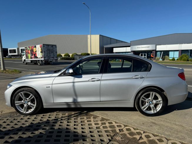 2012 Bmw 320i Sports/ Leather/ Cruise Control image 286186