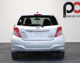 2012 Toyota Vitz U Smart Stop Package, Heated Seats image 311968