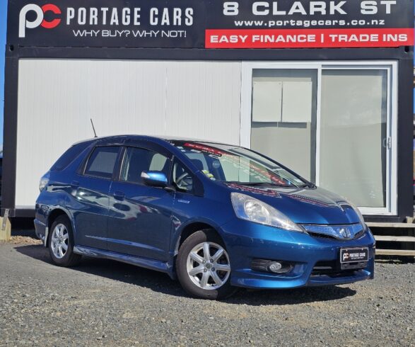 2012 Honda Fit Shuttle Hybrid image 300724