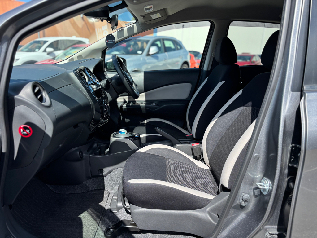 2017 Nissan Note E-Power X image 276853