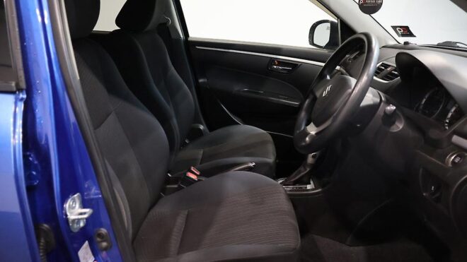 2013 Suzuki Swift XG/ Low KMs image 304009