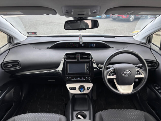 2017 Toyota Prius S Safety Plus image 310503