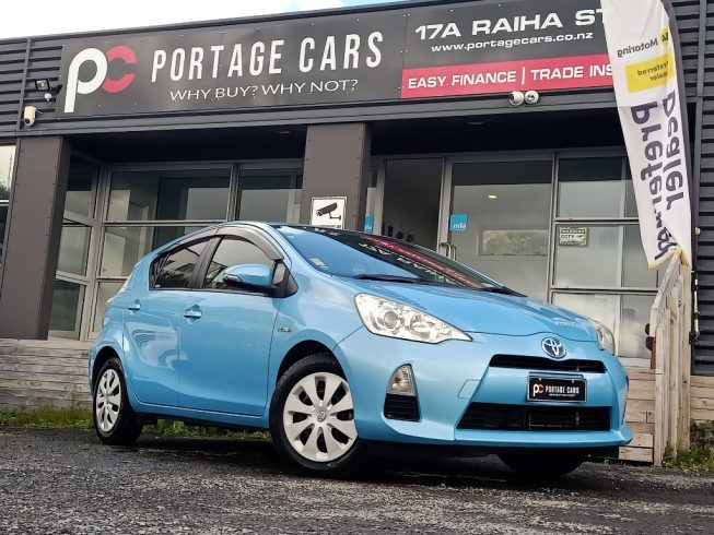 2014 Toyota Aqua Push Start/ Reverse Camera/ Heated Seats image 286924