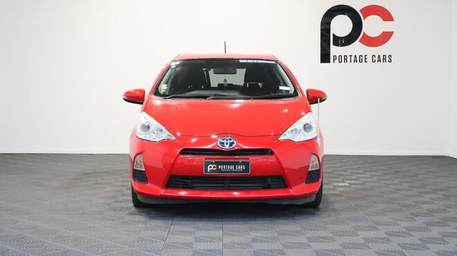 2012 Toyota Aqua S Model/ Low Kms / Push Button Start image 314512