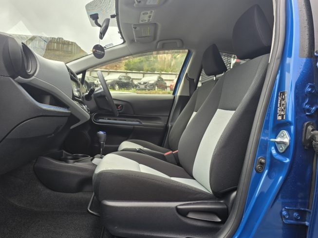 2013 Toyota Aqua S MODEL PUSH BUTTON START R/CAMERA image 284024