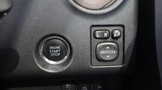 2014 Toyota Spade G Model/ Push Start/ NZ Radio/ Reverse Camera image 314795