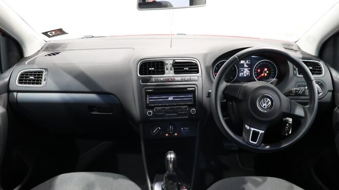 2013 Volkswagen Polo TSI Comfortline Blue Motion image 317957
