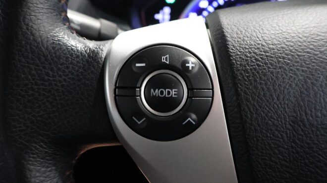 2014 Toyota Sai Modellista Bodykit image 315159