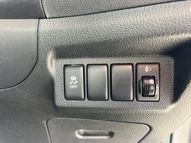 2013 Nissan X-trail 20S 4WD – Leather Interior image 276875