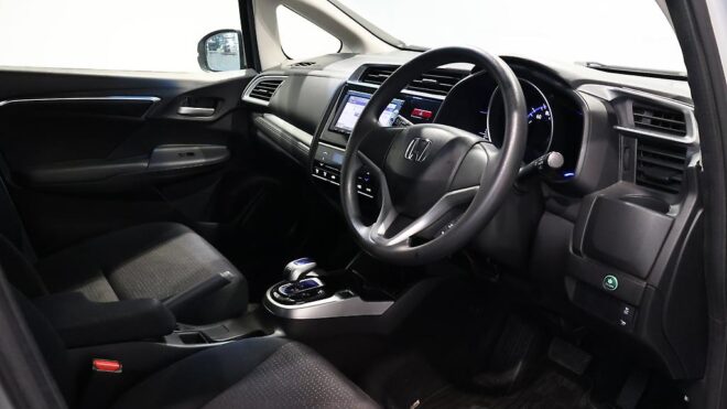 2013 Honda Fit Hybrid F-Package **Low KMS** image 305855