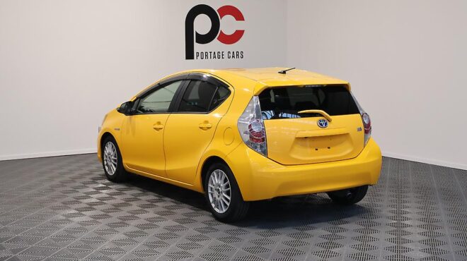 2012 Toyota Aqua G Model, Push Start, Reverse Camera image 315385