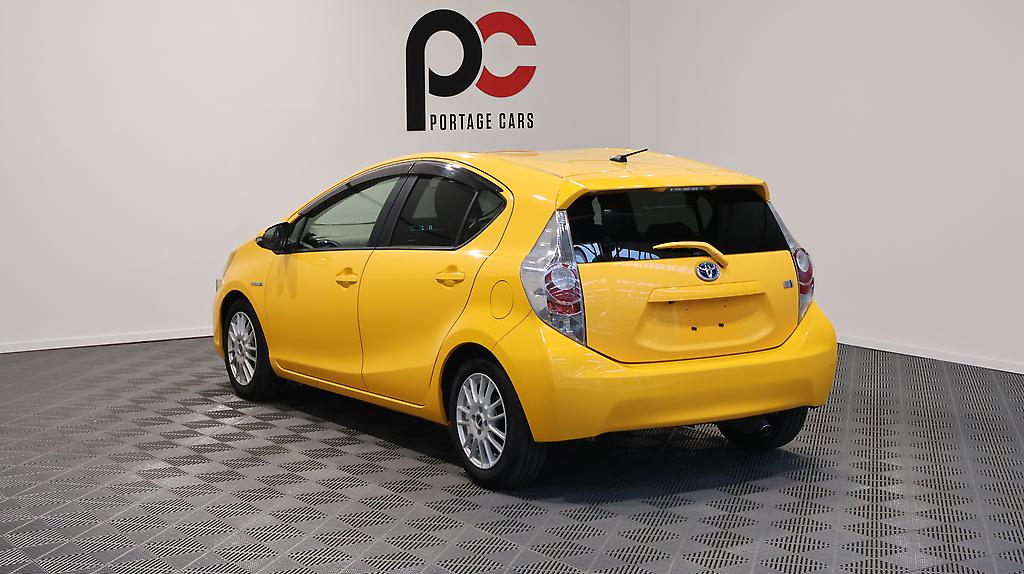 2012 Toyota Aqua G Model, Push Start, Reverse Camera image 315385