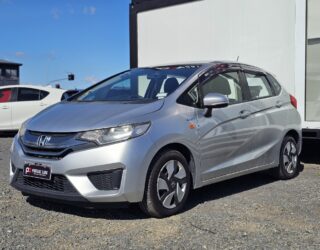 2014 Honda Fit Hybrid F-Package image 298076