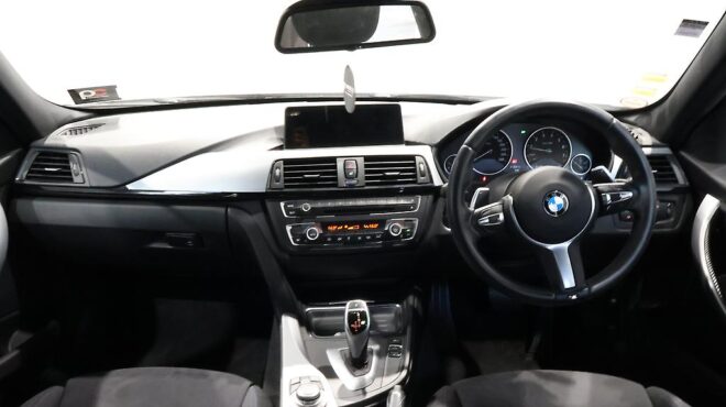2013 Bmw 320i Touring M Sport image 316202