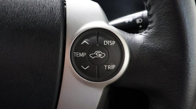 2012 Toyota Aqua G Model/ Push Start/ Reverse Camera/ Steering Wheel Controls image 318024