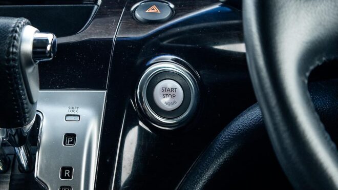 2012 Nissan Elgrand Highway Star, Reverse camera 7 seater image 311105