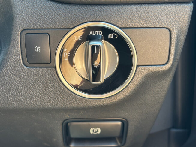 2014 Mercedes-benz A 180 Blue Efficiency Safety Package image 307158