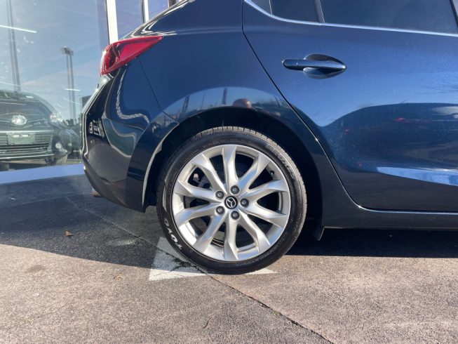 2014 Mazda Axela Sports 20S Touring image 286231