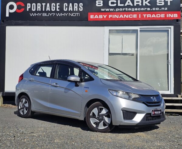 2014 Honda Fit Hybrid F-Package image 298074