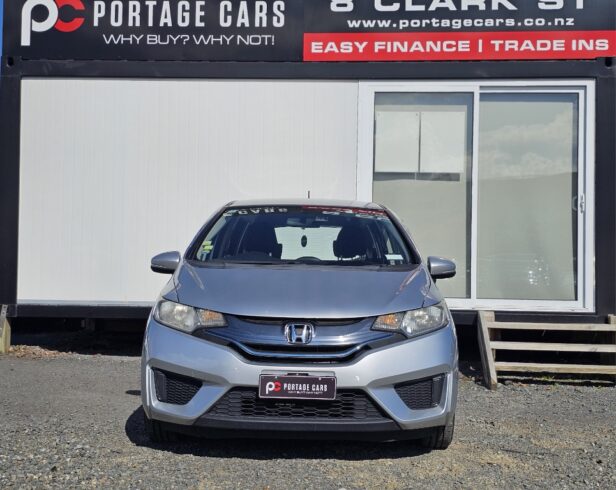 2014 Honda Fit Hybrid F-Package image 298075