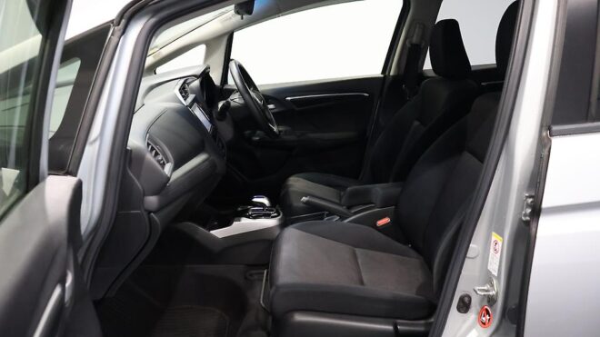2013 Honda Fit Hybrid F-Package **Low KMS** image 305851