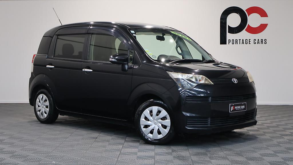 2012 Toyota Spade F Model/ Reverse Camera/ Passenger Electric Slide Door image 284438