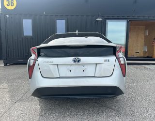 2017 Toyota Prius E Model/ Steering Wheel Controls/ Push Start image 277103