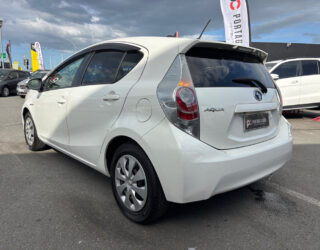 2012 Toyota Aqua S Model, Push Start, Reverse Camera image 308914