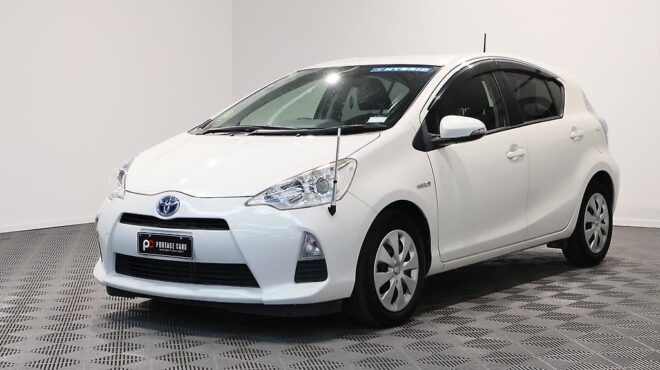 2013 Toyota Aqua S Model/ Push Start image 314169