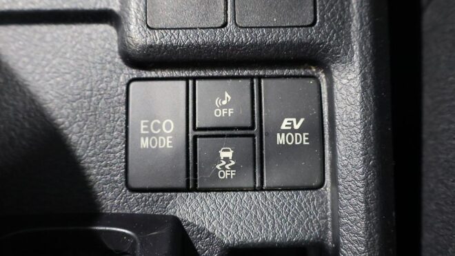 2013 Toyota Corolla Fielder Hybrid G Model, Push Start image 310132