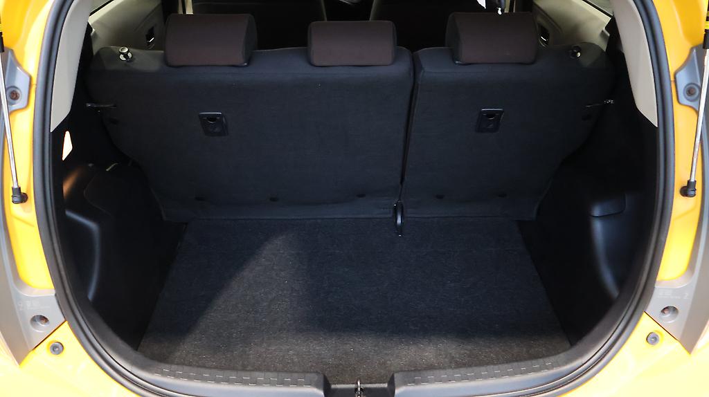 2012 Toyota Aqua G Model, Push Start, Reverse Camera image 315393