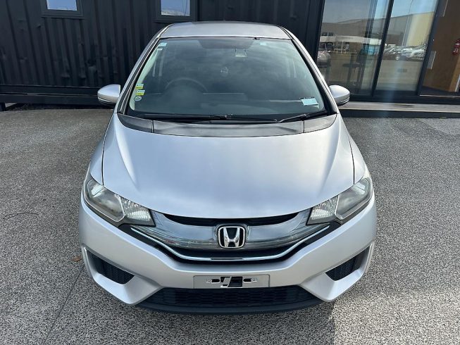 2014 Honda Fit Hybrid F-Package image 284461