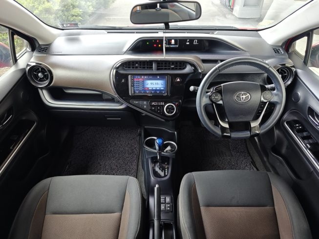 2019 Toyota Aqua G, Push Start, Reverse Camera, NZ Radio image 276923
