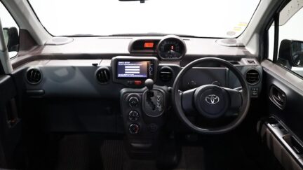 2012 Toyota Spade F Model/ Reverse Camera/ Passenger Electric Slide Door image 310675