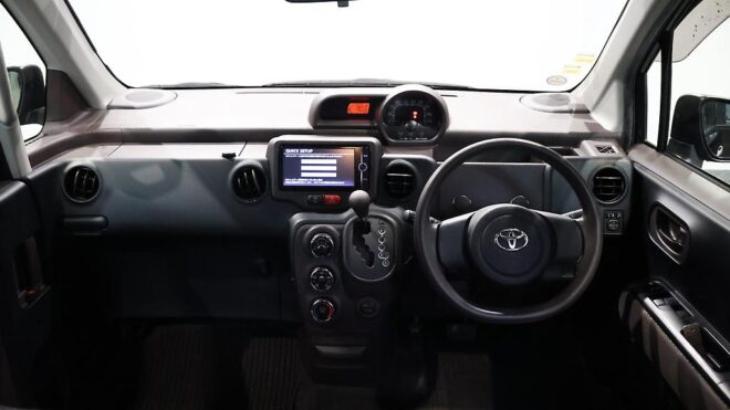 2012 Toyota Spade F Model/ Reverse Camera/ Passenger Electric Slide Door image 310675