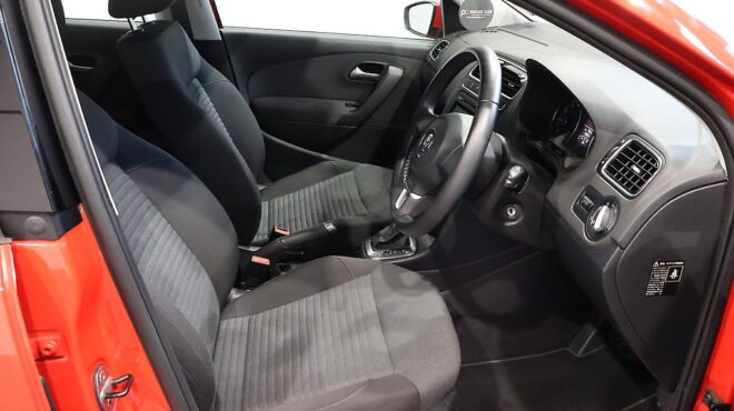 2013 Volkswagen Polo TSI Comfortline Blue Motion image 317953