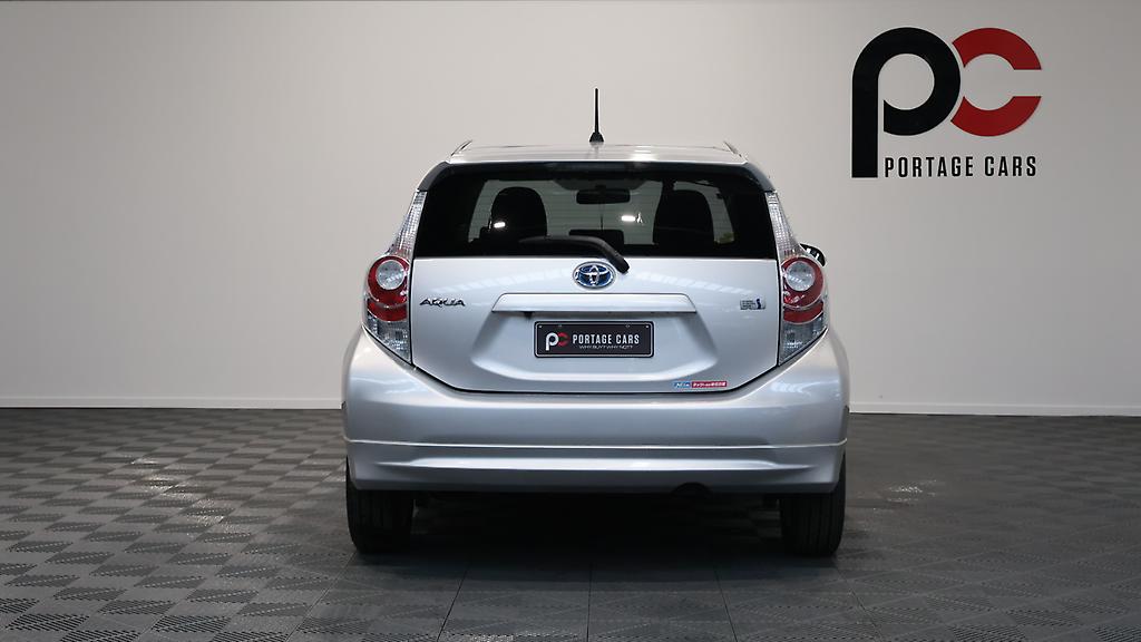 2012 Toyota Aqua G Model/ Push Start/ Reverse Camera/ Alloy Wheels/ Hybrid image 313292