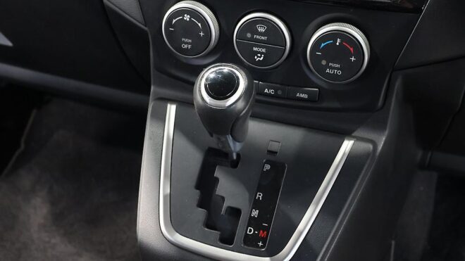 2016 Mazda Premacy 20S Skyactiv/ Reverse Camera/ Electric Slide Door image 310446