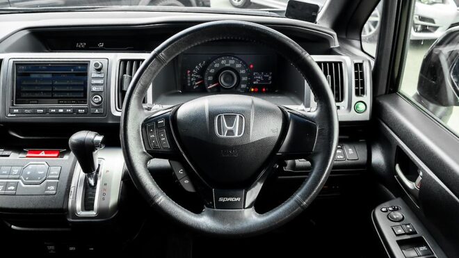 2012 Honda Step Wagon Spada Z HDD Navi Edition 8 Seater image 311117