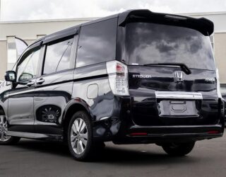 2012 Honda Step Wagon Z HDD Navi Edition image 315672