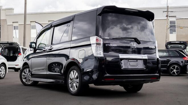 2012 Honda Step Wagon Z HDD Navi Edition image 315672