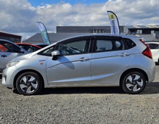 2014 Honda Fit Hybrid F-Package image 298081