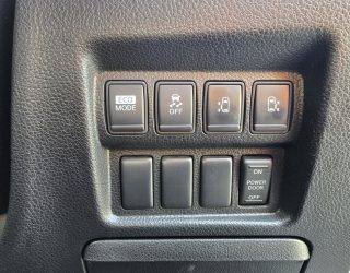 2012 Nissan Elgrand Highway Star Urban Chrome image 284554