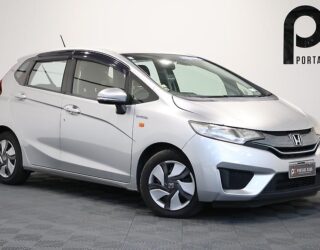 2014 Honda Fit Hybrid F-Package image 284457