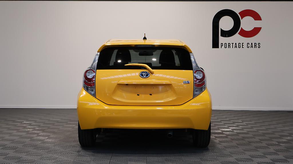 2012 Toyota Aqua G Model, Push Start, Reverse Camera image 315384