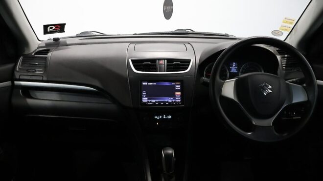 2013 Suzuki Swift XG/ Low KMs image 304013