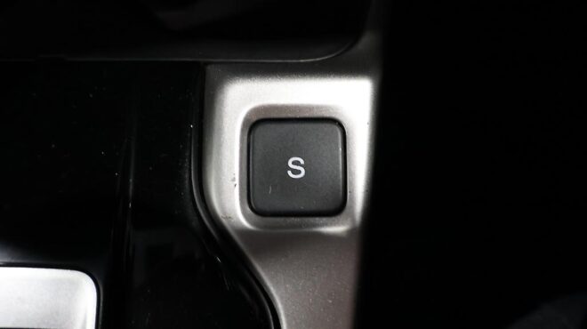 2014 Honda Fit Hybrid F-Package image 317833